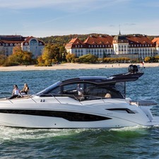 Galeon 425 HTS