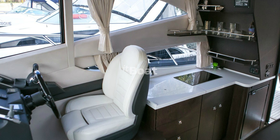 Galeon 340 Fly