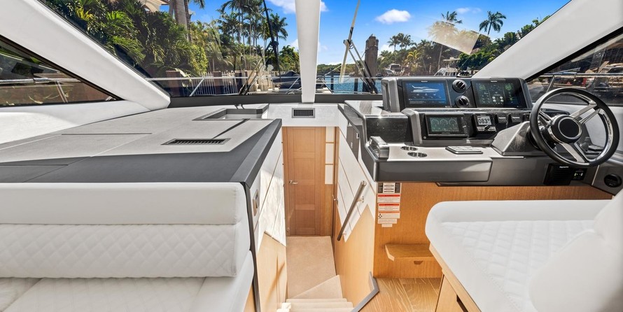 Galeon 550 Fly