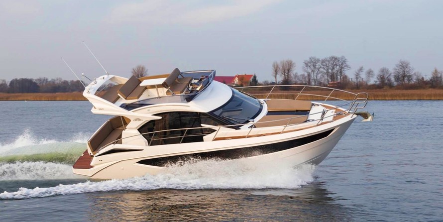 Galeon 360 FLY