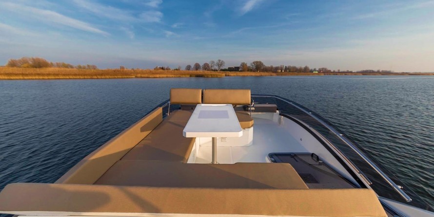Galeon 360 FLY