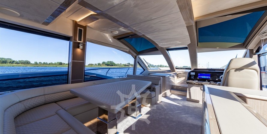 Galeon 640 FLY