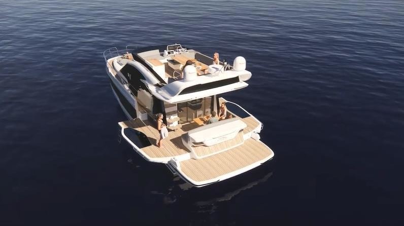 Galeon 440 Fly