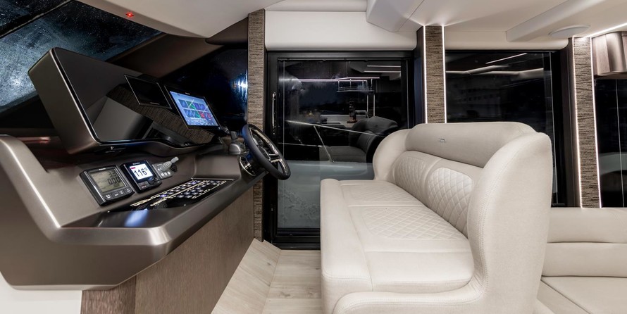 Galeon 440 Fly